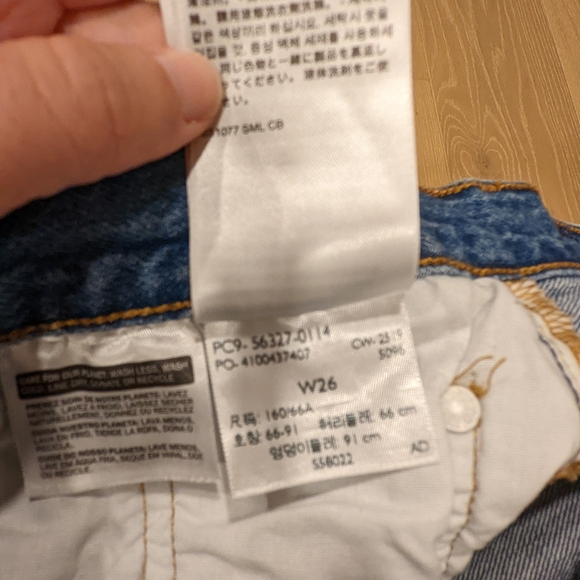 Levi's 501 cut-off's - Picture 2 of 5